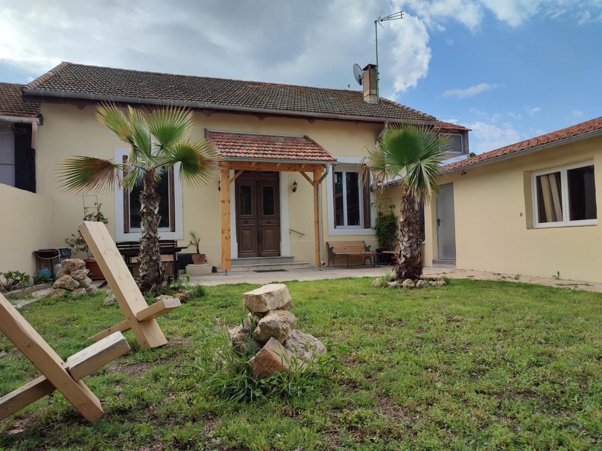 Jardin De Coubertin Apartment Beziers Exterior photo